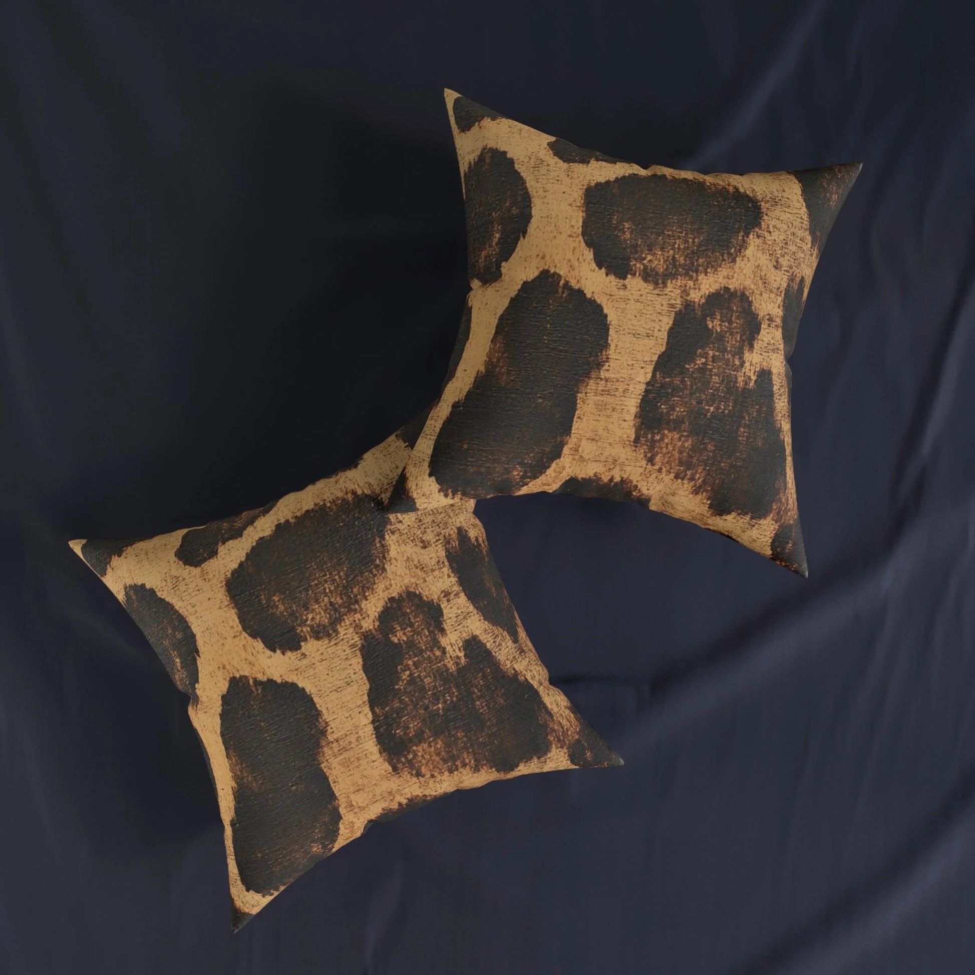 ["Art","Artful","Artistic","Artsy","Arty","Bed","Bedding","Cushion","Cushions","Decor","Home & Living","Illustration","Illustration art","Pillows & Covers","Sleep"]