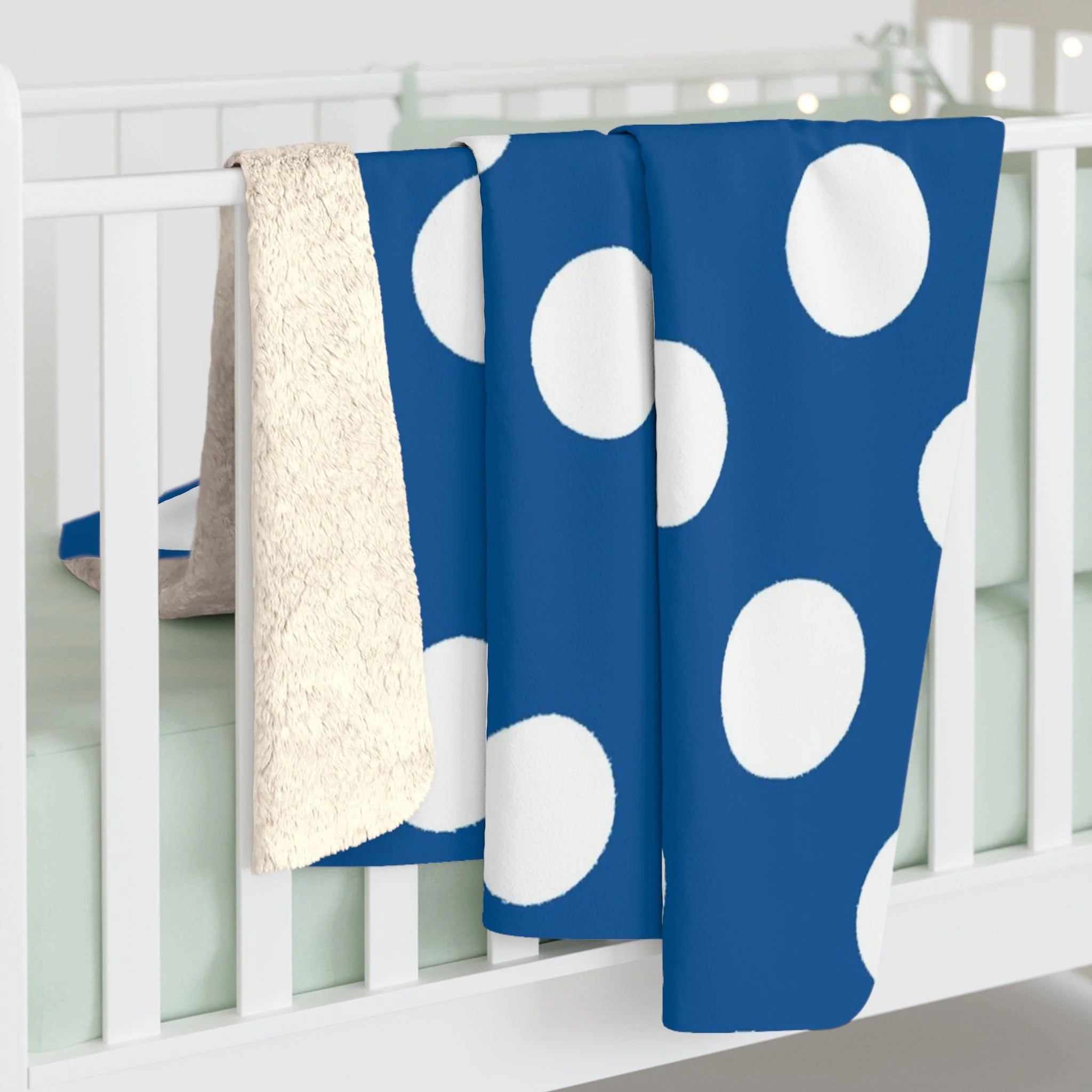 ["All Over Print","AOP","Art","Artful","Artistic","Artsy","Arty","Bed","Bedding","Blankets","Home & Living","Illustration","Illustration art","Seasonal Picks","Spring Essentials"]