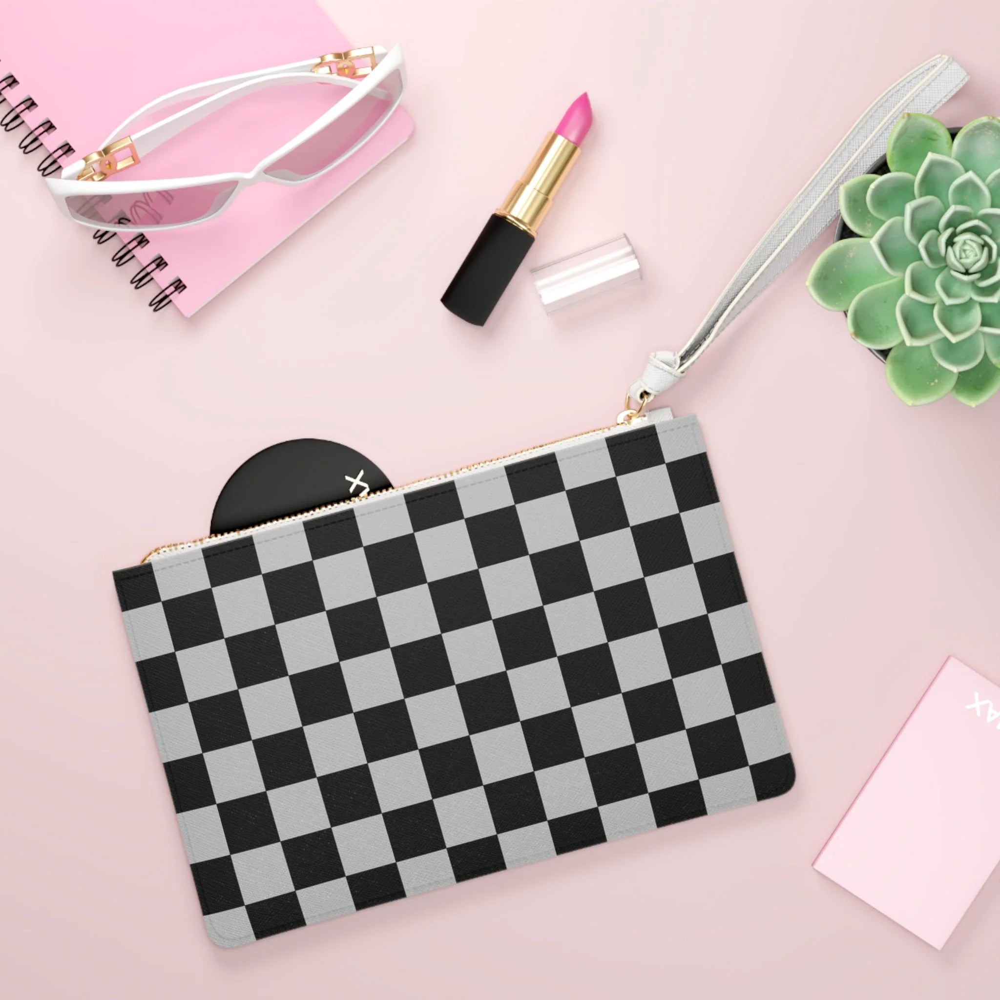 ["Accessories","All Over Print","AOP","Art","Artful","Artistic","Artsulli","Artsy","Arty","Assembled in the USA","Assembled in USA","Bags","Full Print","Illustration","Illustration art","Jakkoutthebxx","Made in the USA","Made in USA","Merch","Merchandise","Product","Valentine's Day","Vegan"]