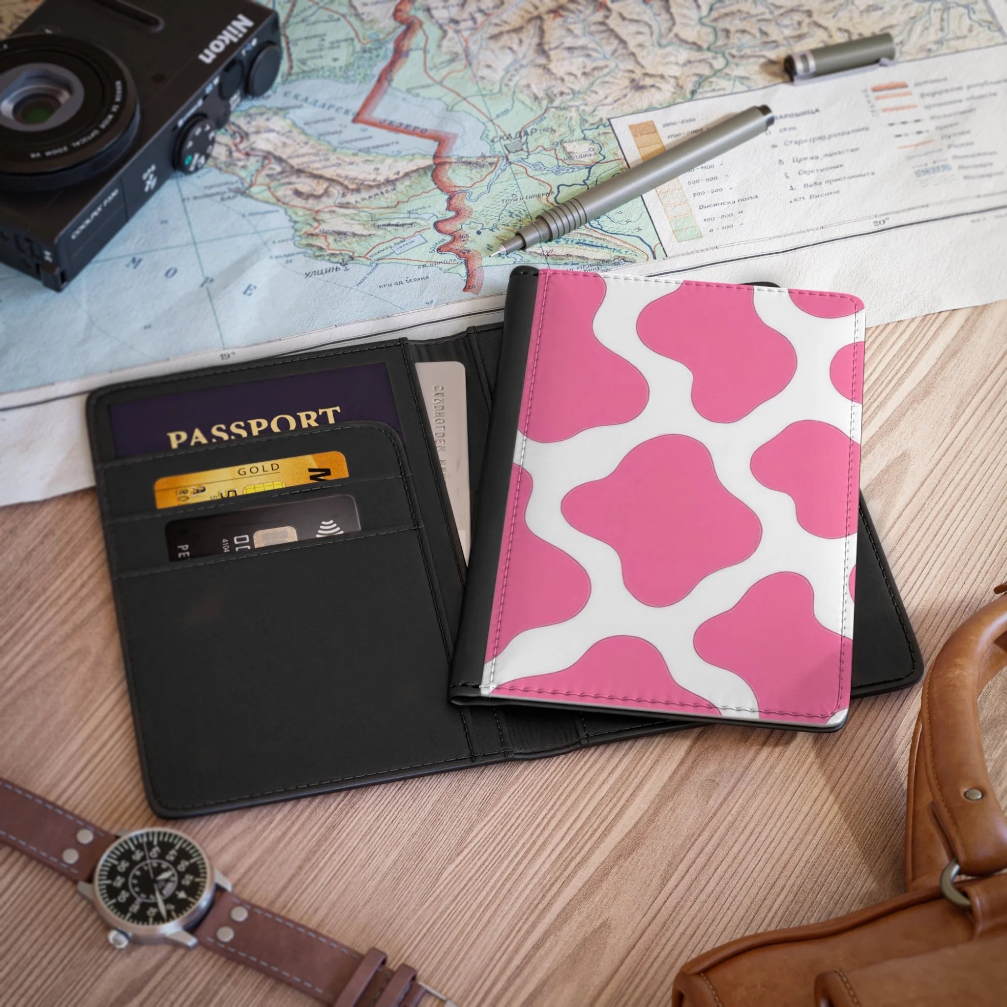["Accessories","Art","Artful","Artistic","Artsy","Arty","Illustration","Illustration art","Summer Challenge Picks","Travel","Travel Accessories","Wallet"]