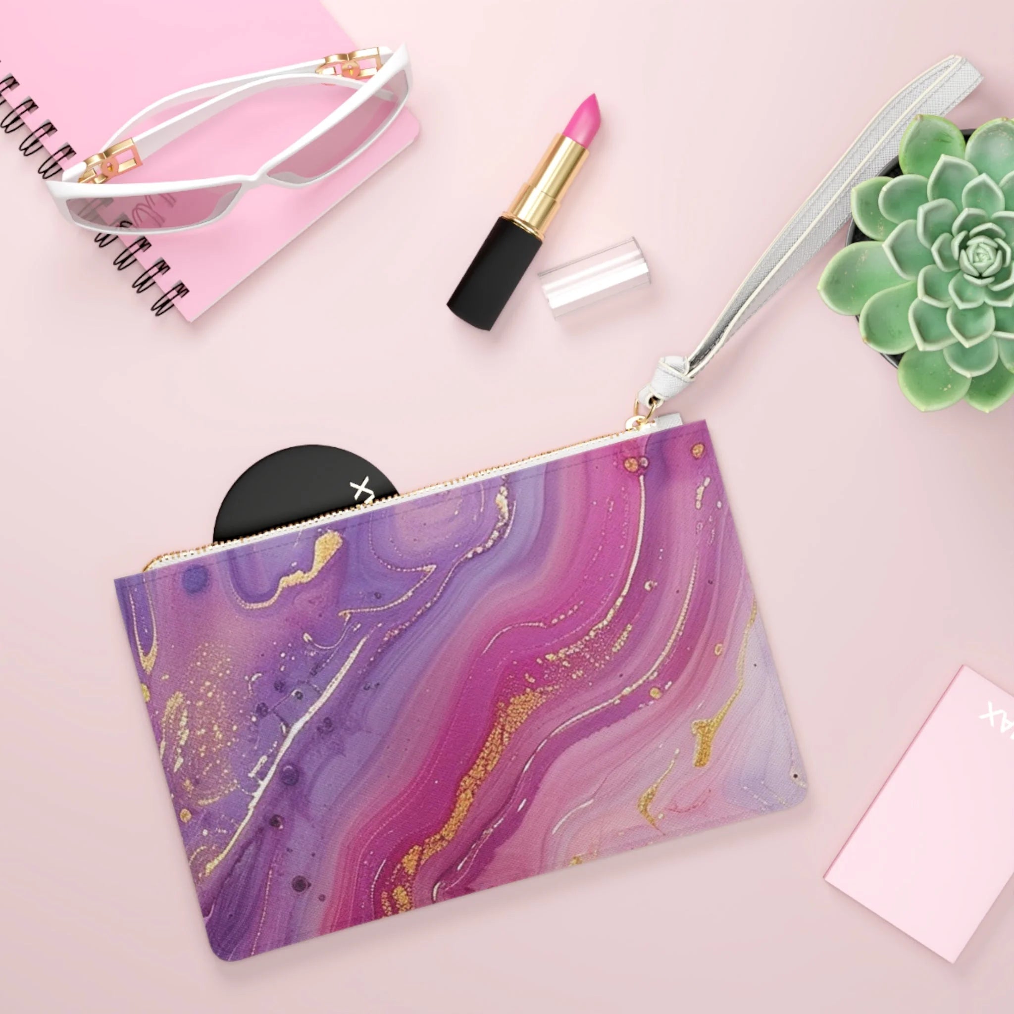 ["Accessories","All Over Print","AOP","Art","Artful","Artistic","Artsy","Arty","Assembled in the USA","Assembled in USA","Bags","Illustration","Illustration art","Made in the USA","Made in USA","Valentine's Day","Vegan"]