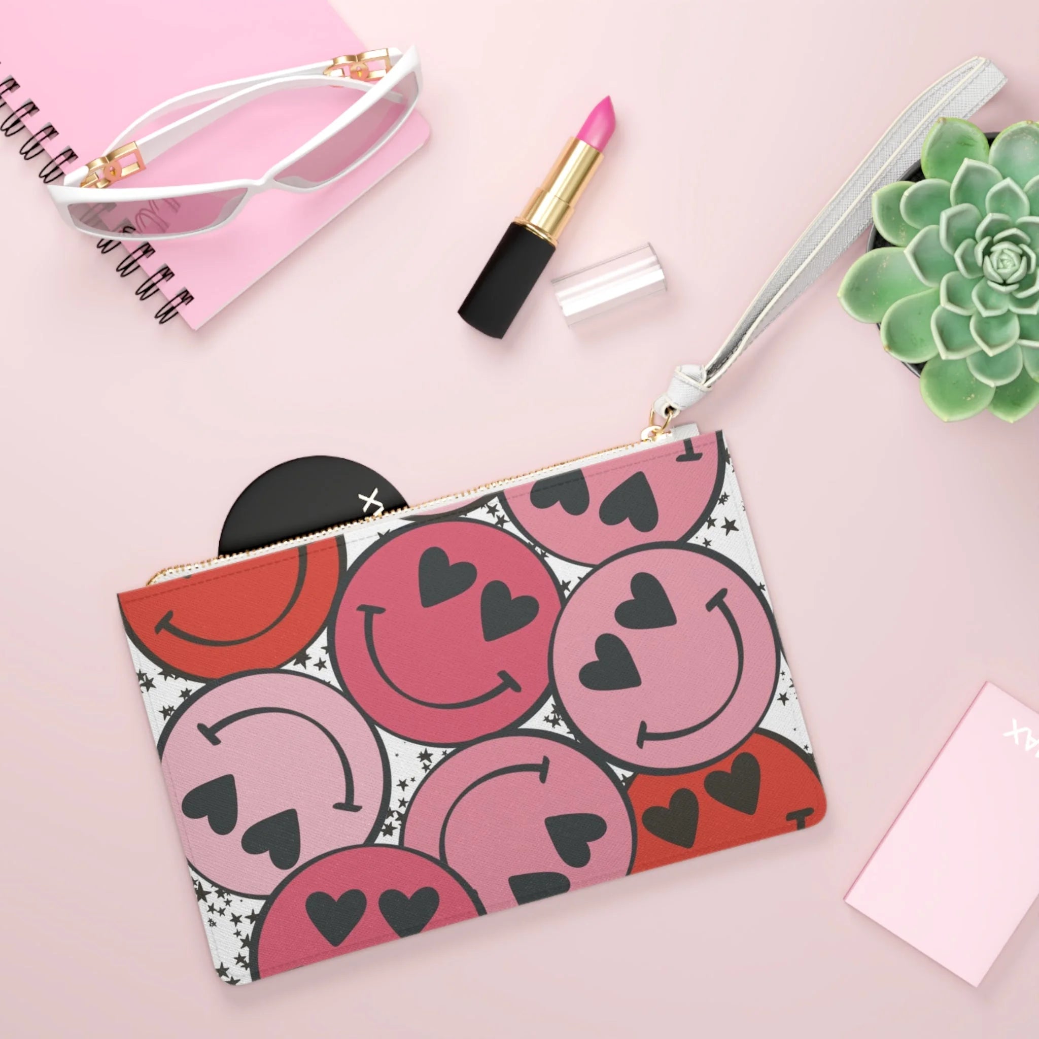 ["Accessories","All Over Print","AOP","Art","Artful","Artistic","Artsulli","Artsy","Arty","Assembled in the USA","Assembled in USA","Bags","Full Print","Illustration","Illustration art","Jakkoutthebxx","Made in the USA","Made in USA","Merch","Merchandise","Product","Valentine's Day","Vegan"]