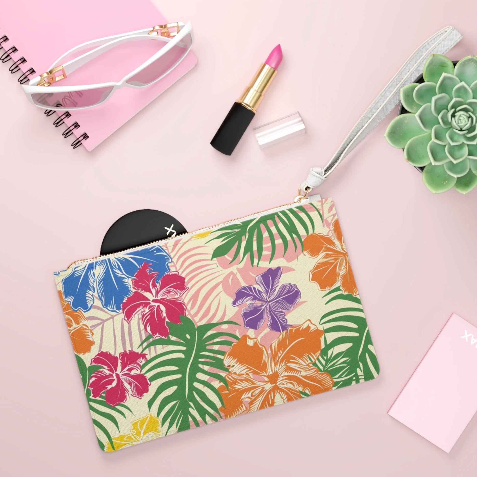 ["Accessories","All Over Print","AOP","Art","Artful","Artistic","Artsulli","Artsy","Arty","Assembled in the USA","Assembled in USA","Bags","Full Print","Illustration","Illustration art","Jakkoutthebxx","Made in the USA","Made in USA","Merch","Merchandise","Product","Valentine's Day","Vegan"]